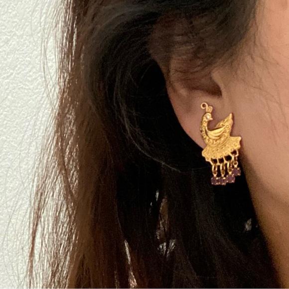 Vintage 90’s AVON Gold-tone Peacock Purple Crystal Fringe Earrings 7.3g - Picture 3 of 15